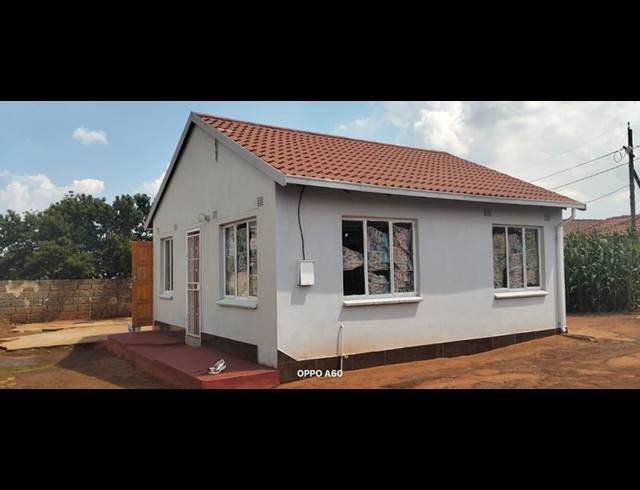 2 BEDROOM HOUSE FOR SALE IN MOSELEKE